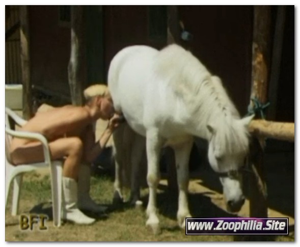 First Girl Then Pony - Violetta Rossellini - The Dirty Bitch (Violett) - Animal Sex Scenes